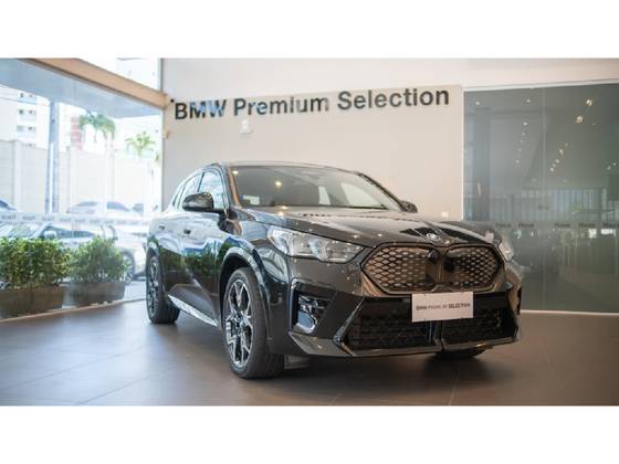 BMW iX2 64,8 KW ELÉTRICO XDRIVE30 M SPORT